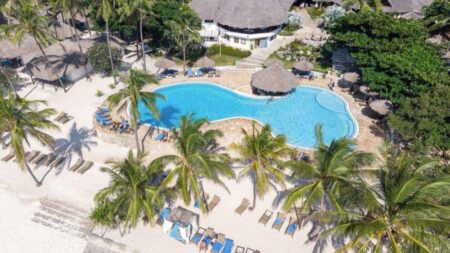 Hotel Karafuu Beach Resort En Spa
