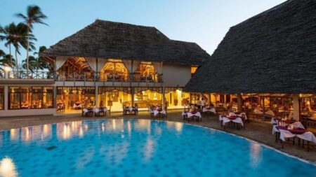 Hotel Neptune Pwani Beach Resort En Spa